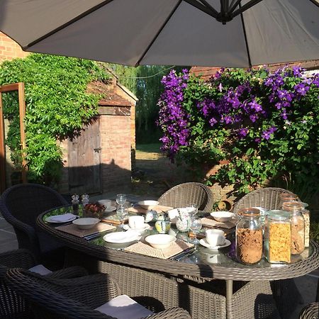 Bed and Breakfast Lime Trees Farm Бистер Экстерьер фото
